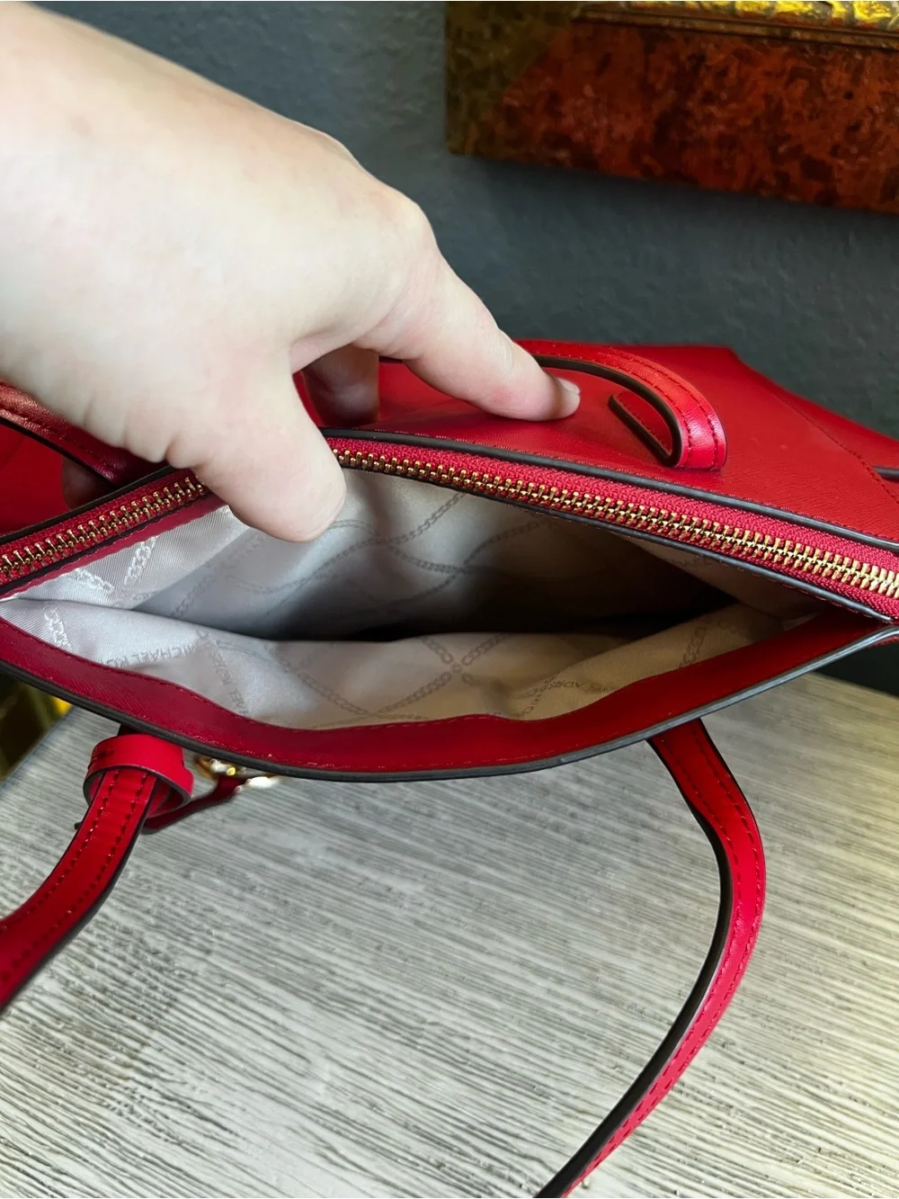 LIKE NEW!!! Michael Kors Bright Red Saffiano Leather Tote with Gold MK Charm - Picture 10 of 16